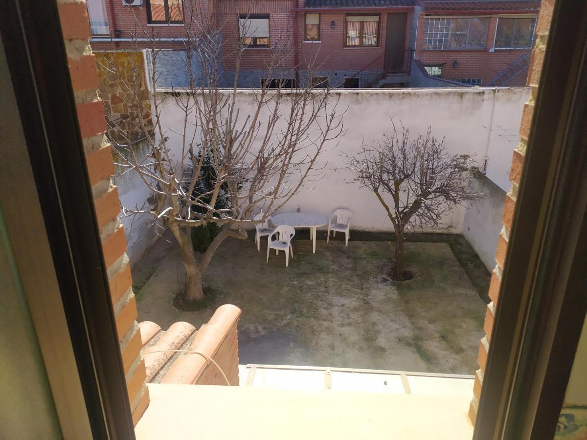Habitacion Privada Triple Толедо Екстер'єр фото