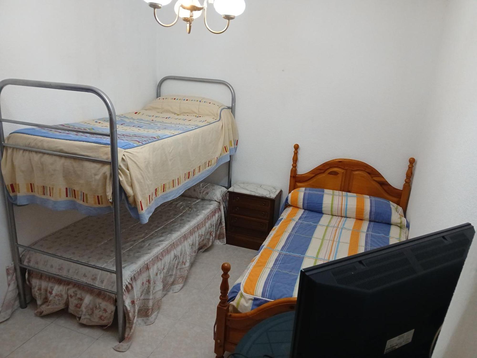 Habitacion Privada Triple Толедо Екстер'єр фото