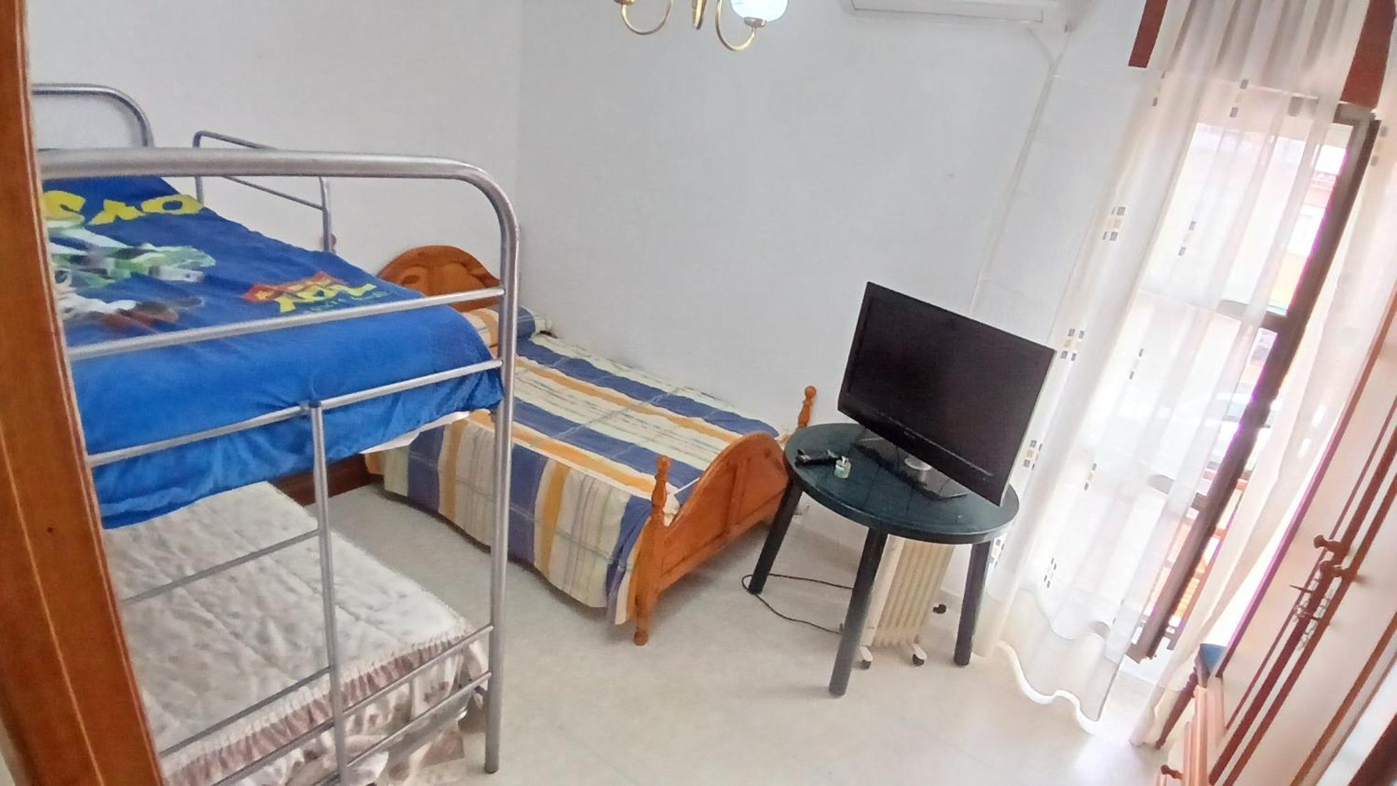 Habitacion Privada Triple Толедо Екстер'єр фото