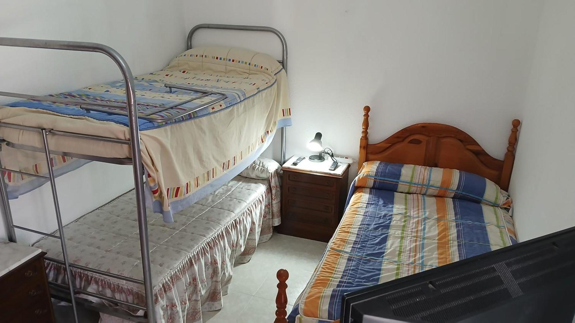 Habitacion Privada Triple Толедо Екстер'єр фото
